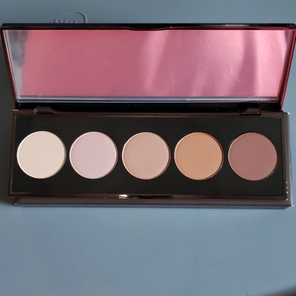 BECCA eye shadow palette